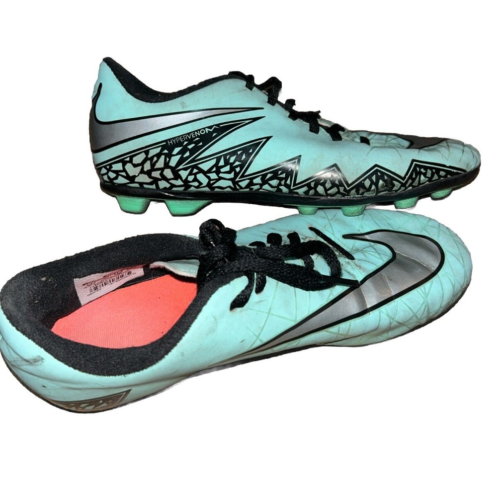 Youth Size 4.5 Nike Hypervenom Phatal 2‎ Soccer Cleats